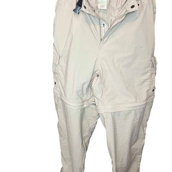 REI Women's Light Gray Convertible Pants - Picture 6 of 6